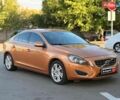 Бежевый Вольво С60, объемом двигателя 3 л и пробегом 248 тыс. км за 10490 $, фото 1 на Automoto.ua