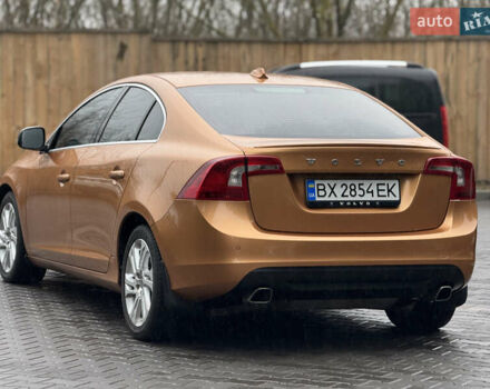 Бежевый Вольво С60, объемом двигателя 2.95 л и пробегом 247 тыс. км за 11000 $, фото 2 на Automoto.ua