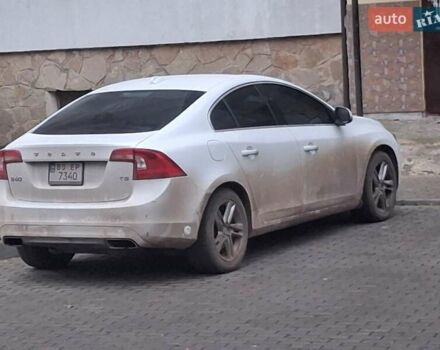 Бежевый Вольво С60, объемом двигателя 2.5 л и пробегом 120 тыс. км за 12500 $, фото 3 на Automoto.ua