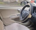 Бежевый Вольво С60, объемом двигателя 2.5 л и пробегом 120 тыс. км за 12500 $, фото 2 на Automoto.ua