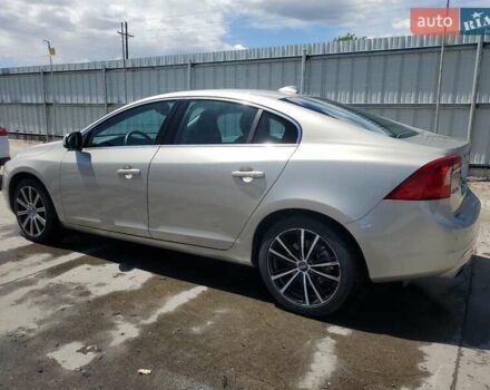 Бежевый Вольво С60, объемом двигателя 2 л и пробегом 77 тыс. км за 2900 $, фото 1 на Automoto.ua