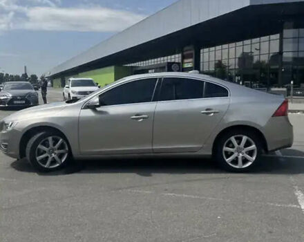 Бежевий Вольво С60, об'ємом двигуна 2.5 л та пробігом 98 тис. км за 16000 $, фото 9 на Automoto.ua