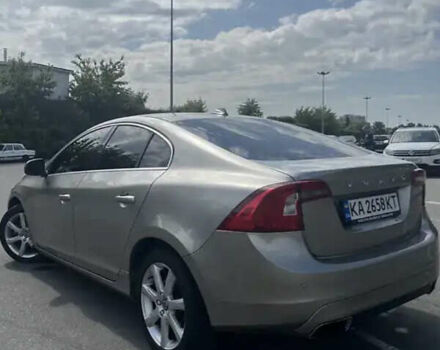 Бежевий Вольво С60, об'ємом двигуна 2.5 л та пробігом 98 тис. км за 16000 $, фото 16 на Automoto.ua