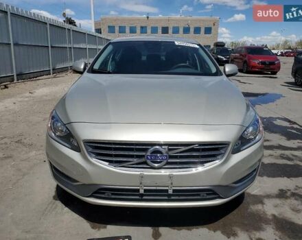 Бежевый Вольво С60, объемом двигателя 2 л и пробегом 77 тыс. км за 2900 $, фото 4 на Automoto.ua