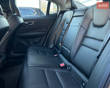 Бежевый Вольво С60, объемом двигателя 1.97 л и пробегом 25 тыс. км за 24000 $, фото 17 на Automoto.ua