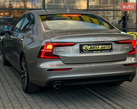 Бежевый Вольво С60, объемом двигателя 1.97 л и пробегом 25 тыс. км за 24000 $, фото 4 на Automoto.ua