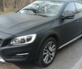 Черный Вольво С60, объемом двигателя 2 л и пробегом 240 тыс. км за 20500 $, фото 1 на Automoto.ua