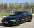 Черный Вольво С60, объемом двигателя 2.5 л и пробегом 240 тыс. км за 2950 $, фото 1 на Automoto.ua