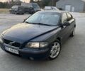 Черный Вольво С60, объемом двигателя 2.4 л и пробегом 300 тыс. км за 2300 $, фото 1 на Automoto.ua