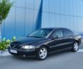 Черный Вольво С60, объемом двигателя 2.4 л и пробегом 303 тыс. км за 3900 $, фото 1 на Automoto.ua
