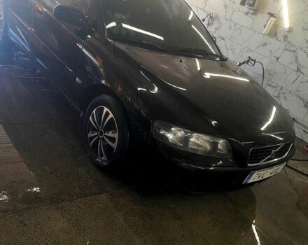 Черный Вольво С60, объемом двигателя 2.4 л и пробегом 0 тыс. км за 2200 $, фото 2 на Automoto.ua