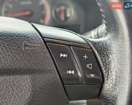 Чорний Вольво С60, об'ємом двигуна 2.4 л та пробігом 323 тис. км за 5700 $, фото 13 на Automoto.ua