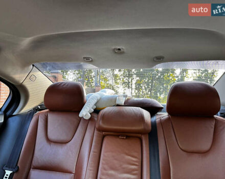 Черный Вольво С60, объемом двигателя 2.5 л и пробегом 291 тыс. км за 9600 $, фото 16 на Automoto.ua