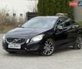 Черный Вольво С60, объемом двигателя 2 л и пробегом 250 тыс. км за 10508 $, фото 1 на Automoto.ua