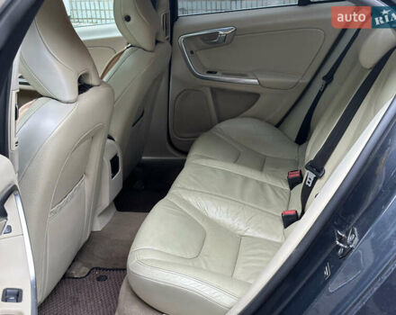 Вольво С60 2011 в Киеве на Automoto.ua Черный Вольво С60, объемом двигателя 2.5 л и пробегом 337 тыс. км за 8300 $, фото 11 на Automoto.ua