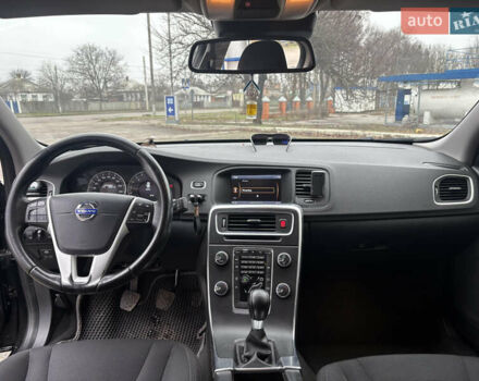 Черный Вольво С60, объемом двигателя 1.56 л и пробегом 270 тыс. км за 10300 $, фото 23 на Automoto.ua