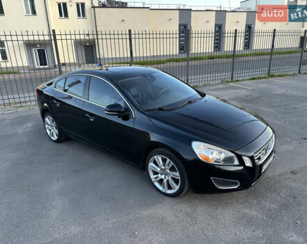 Черный Вольво С60, объемом двигателя 2.52 л и пробегом 299 тыс. км за 8950 $, фото 9 на Automoto.ua