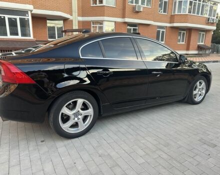 Черный Вольво С60, объемом двигателя 2.5 л и пробегом 215 тыс. км за 8900 $, фото 9 на Automoto.ua