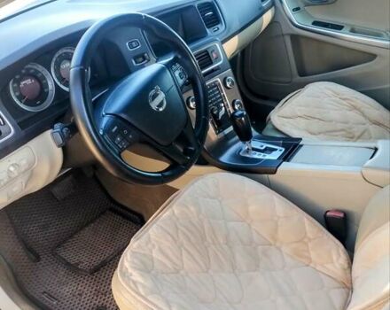 Чорний Вольво С60, об'ємом двигуна 2.5 л та пробігом 337 тис. км за 9400 $, фото 7 на Automoto.ua