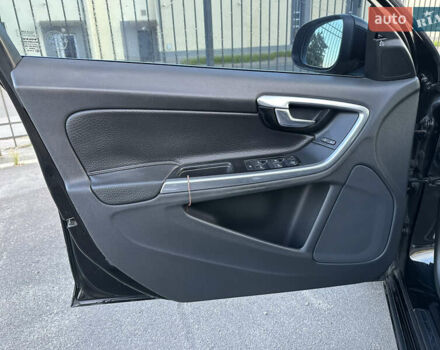 Черный Вольво С60, объемом двигателя 2.52 л и пробегом 299 тыс. км за 8950 $, фото 19 на Automoto.ua