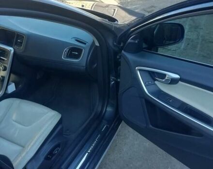 Чорний Вольво С60, об'ємом двигуна 2.5 л та пробігом 240 тис. км за 9800 $, фото 12 на Automoto.ua