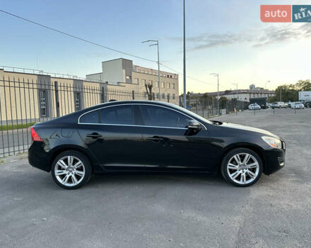Черный Вольво С60, объемом двигателя 2.52 л и пробегом 299 тыс. км за 8950 $, фото 5 на Automoto.ua