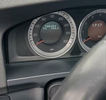 Черный Вольво С60, объемом двигателя 2.5 л и пробегом 297 тыс. км за 9300 $, фото 3 на Automoto.ua