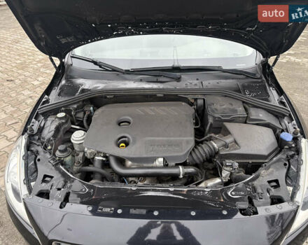 Черный Вольво С60, объемом двигателя 1.56 л и пробегом 270 тыс. км за 10300 $, фото 24 на Automoto.ua