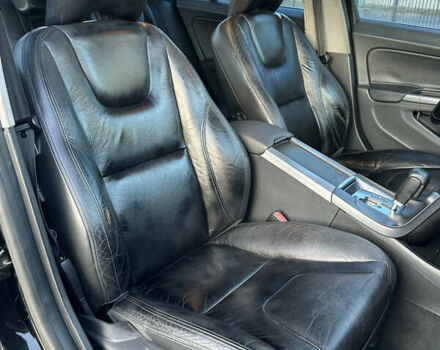 Черный Вольво С60, объемом двигателя 2.52 л и пробегом 299 тыс. км за 8950 $, фото 29 на Automoto.ua