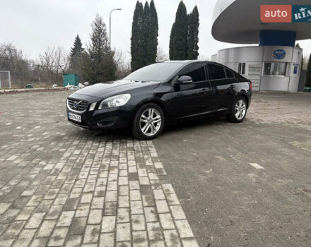 Черный Вольво С60, объемом двигателя 1.56 л и пробегом 270 тыс. км за 10300 $, фото 11 на Automoto.ua