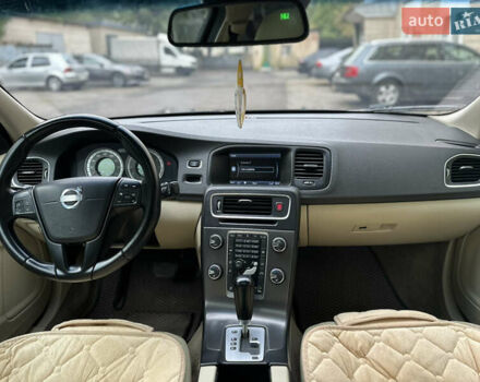Вольво С60 2011 в Киеве на Automoto.ua Черный Вольво С60, объемом двигателя 2.5 л и пробегом 337 тыс. км за 8300 $, фото 13 на Automoto.ua