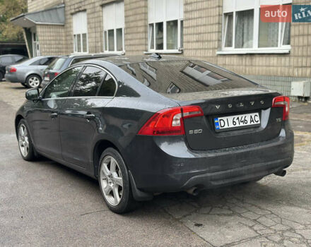 Вольво С60 2011 в Киеве на Automoto.ua Черный Вольво С60, объемом двигателя 2.5 л и пробегом 337 тыс. км за 8300 $, фото 5 на Automoto.ua