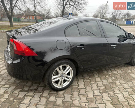 Черный Вольво С60, объемом двигателя 1.56 л и пробегом 270 тыс. км за 10300 $, фото 5 на Automoto.ua