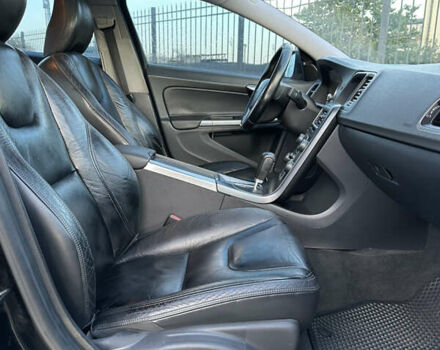 Черный Вольво С60, объемом двигателя 2.52 л и пробегом 299 тыс. км за 8950 $, фото 28 на Automoto.ua