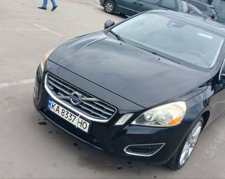 Черный Вольво С60, объемом двигателя 2.5 л и пробегом 297 тыс. км за 9300 $, фото 1 на Automoto.ua