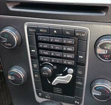 Черный Вольво С60, объемом двигателя 2.5 л и пробегом 297 тыс. км за 9300 $, фото 7 на Automoto.ua