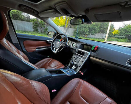 Черный Вольво С60, объемом двигателя 2.5 л и пробегом 291 тыс. км за 9600 $, фото 8 на Automoto.ua