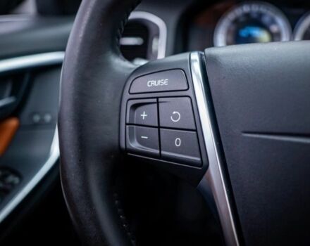 Черный Вольво С60, объемом двигателя 2.5 л и пробегом 215 тыс. км за 8900 $, фото 18 на Automoto.ua