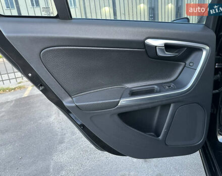 Черный Вольво С60, объемом двигателя 2.52 л и пробегом 299 тыс. км за 8950 $, фото 23 на Automoto.ua