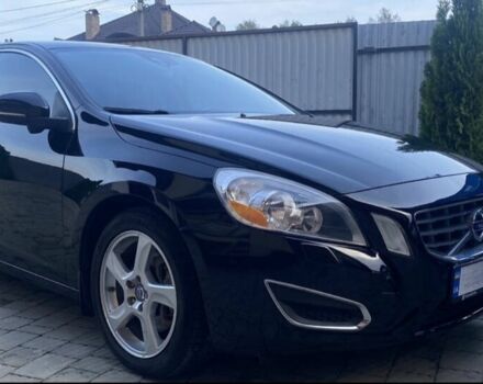 Черный Вольво С60, объемом двигателя 2.5 л и пробегом 215 тыс. км за 8900 $, фото 4 на Automoto.ua