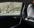 Черный Вольво С60, объемом двигателя 2.5 л и пробегом 285 тыс. км за 10300 $, фото 16 на Automoto.ua