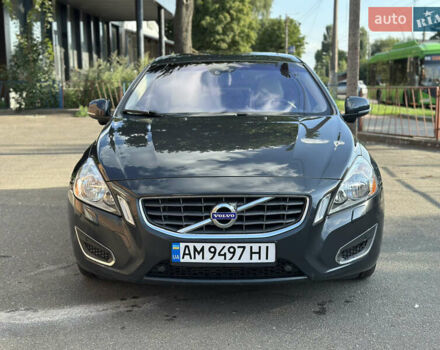 Черный Вольво С60, объемом двигателя 2.5 л и пробегом 337 тыс. км за 8350 $, фото 1 на Automoto.ua