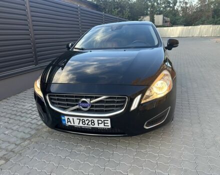 Черный Вольво С60, объемом двигателя 2.5 л и пробегом 215 тыс. км за 8900 $, фото 3 на Automoto.ua