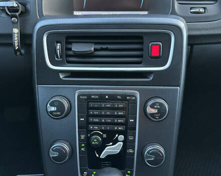 Черный Вольво С60, объемом двигателя 2.52 л и пробегом 299 тыс. км за 8950 $, фото 12 на Automoto.ua