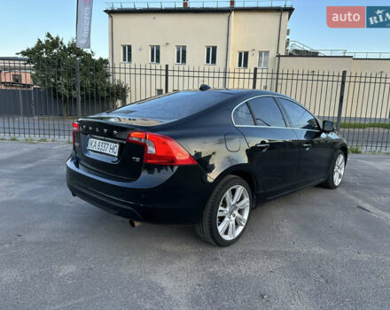 Черный Вольво С60, объемом двигателя 2.52 л и пробегом 299 тыс. км за 8950 $, фото 4 на Automoto.ua