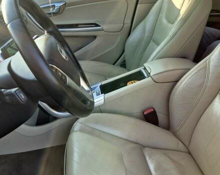 Черный Вольво С60, объемом двигателя 2.5 л и пробегом 207 тыс. км за 9999 $, фото 14 на Automoto.ua