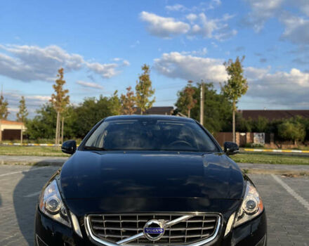 Вольво С60 2012 у Києві на Automoto.ua Чорний Вольво С60, об'ємом двигуна 2.95 л та пробігом 220 тис. км за 10500 $, фото 1 на Automoto.ua