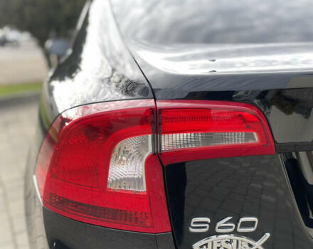 Чорний Вольво С60, об'ємом двигуна 2.52 л та пробігом 105 тис. км за 11499 $, фото 4 на Automoto.ua