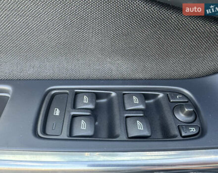 Черный Вольво С60, объемом двигателя 1.6 л и пробегом 200 тыс. км за 12500 $, фото 44 на Automoto.ua