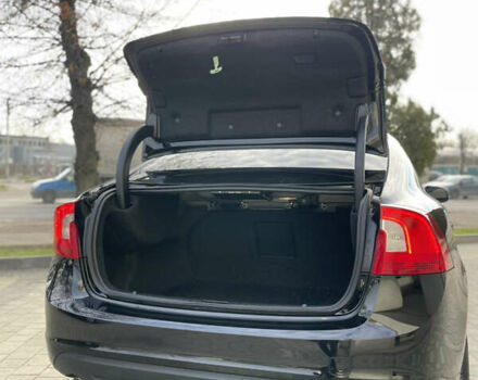 Чорний Вольво С60, об'ємом двигуна 2.52 л та пробігом 105 тис. км за 11499 $, фото 22 на Automoto.ua